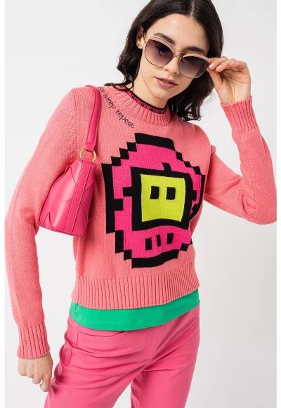Пуловер с фигурална щампа