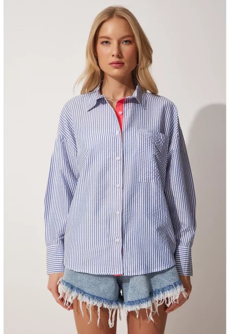 Раирана риза с копчета на гърба