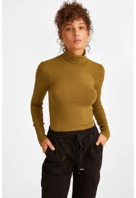 Рипсена блуза с поло