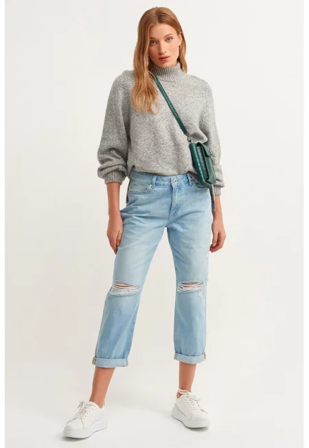 Скъсени прави дънки - Светлосин