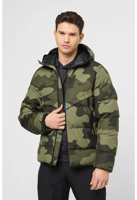 Зимно яке с Therma-Fit и камуфлажен десен
