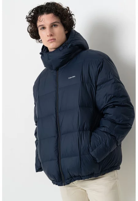 Зимно яке с цип и лого