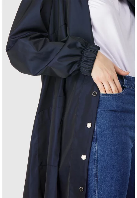 Дъждобран с набран подгъв