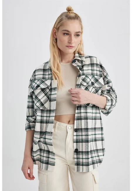 Карирано яке тип риза