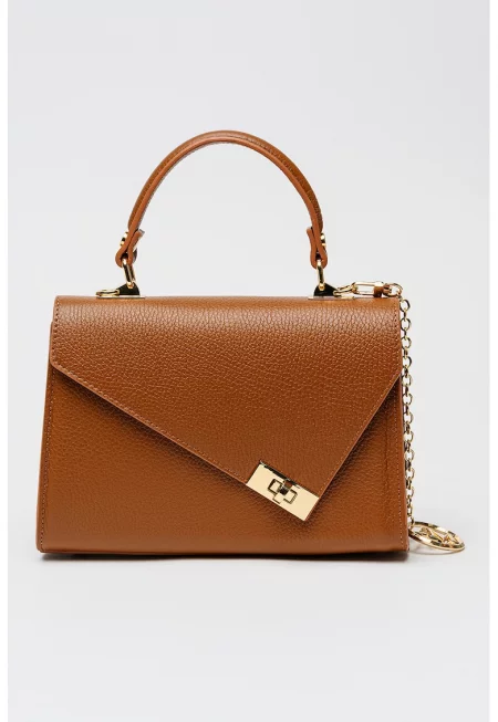 Кожена чанта с капаче