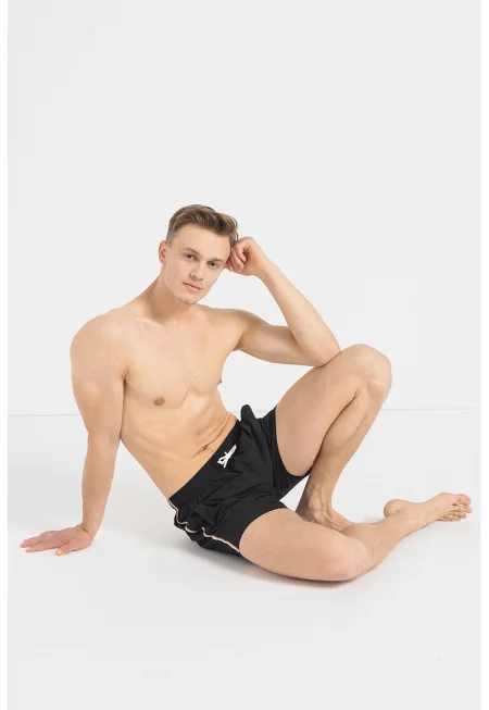 Плувни шорти Iconic с контрасти - Черен
