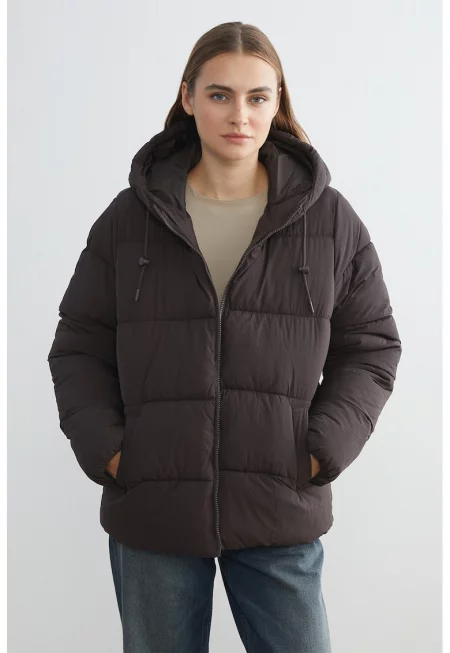 Подплатено зимно яке от найлон