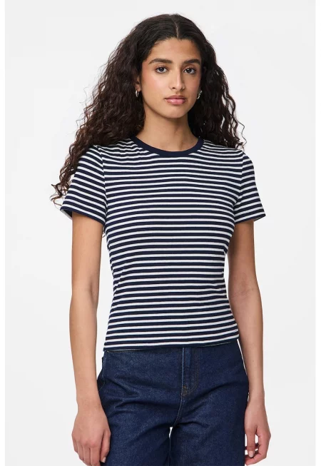 Раирана тениска с овално деколте