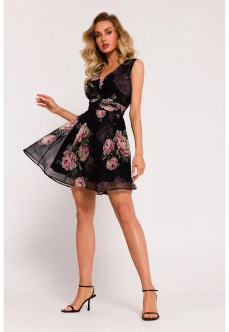 Шифонена мини рокля с деколте