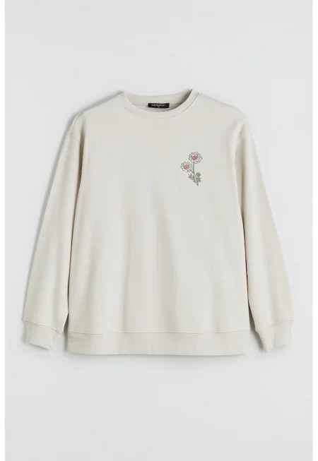 Суитшърт с флорален детайл