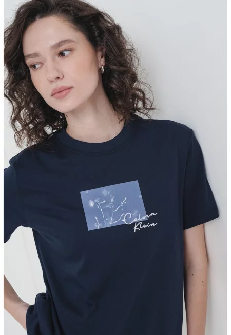 Тениска от памук с овално деколте