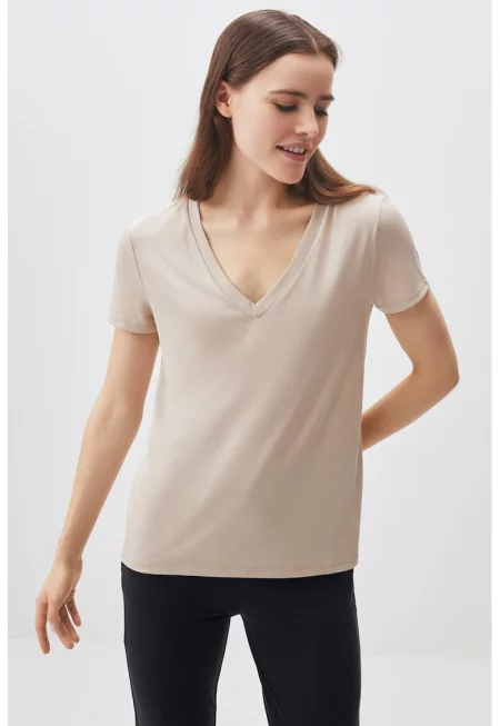 Тениска с модал с шпиц