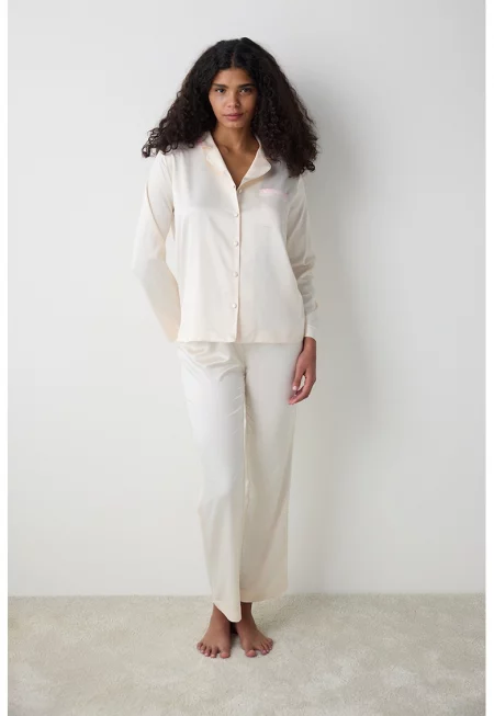 Дълга пижама с джоб - Бледожълт