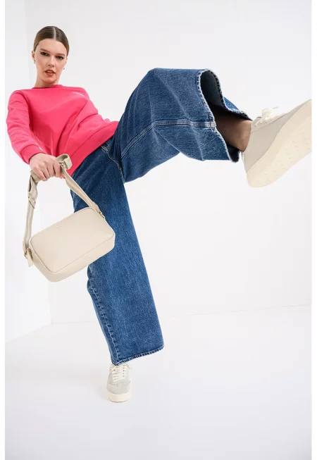 Дънки с миди талия