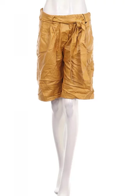 Дрехи Къси панталони NEW COLLECTION