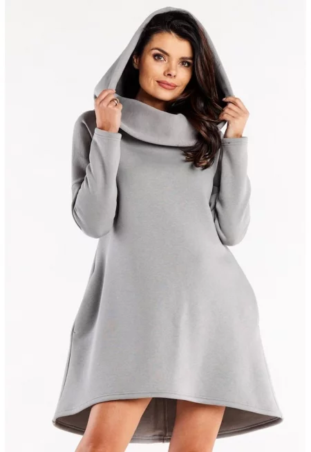 Лека рокля - с джобове и качулка