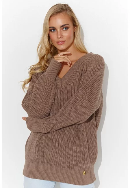 Плетен пуловер с V-образно деколте -