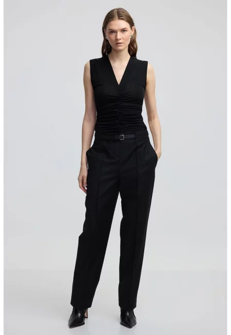 Стандартен панталон със средновисока талия - Черен