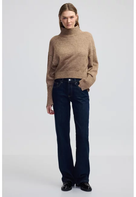 Свободен пуловер с висока яка - Кафяв меланж