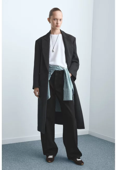 Дънки с широк крачол и средновисока талия