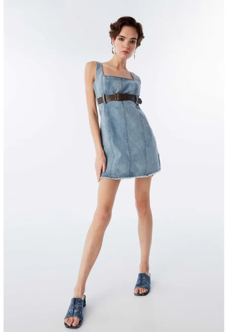 Дънкова рокля с квадратно деколте - Светлосин
