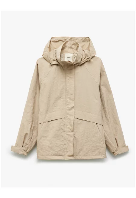 Дъждобран с качулка