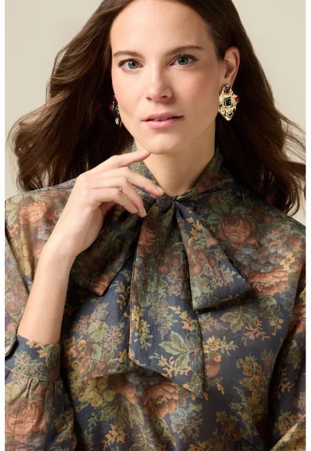 Флорална блуза с панделка