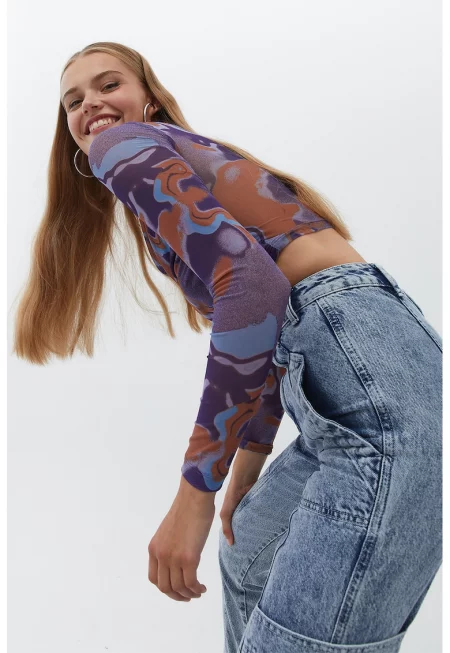 Къса блуза с принт