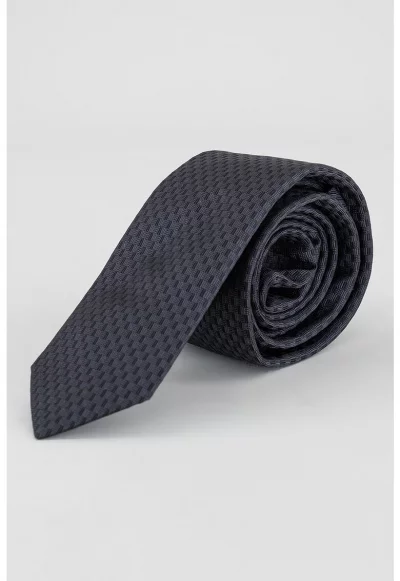 Копринена вратовръзка с релеф