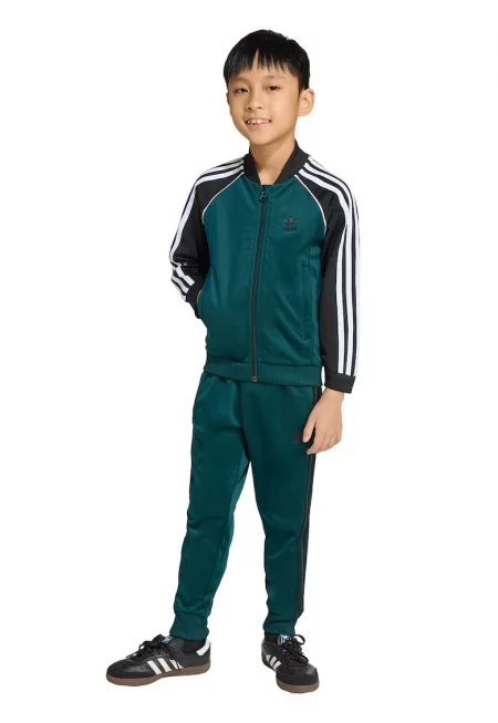 Спортен екип с цип и бродирано лого