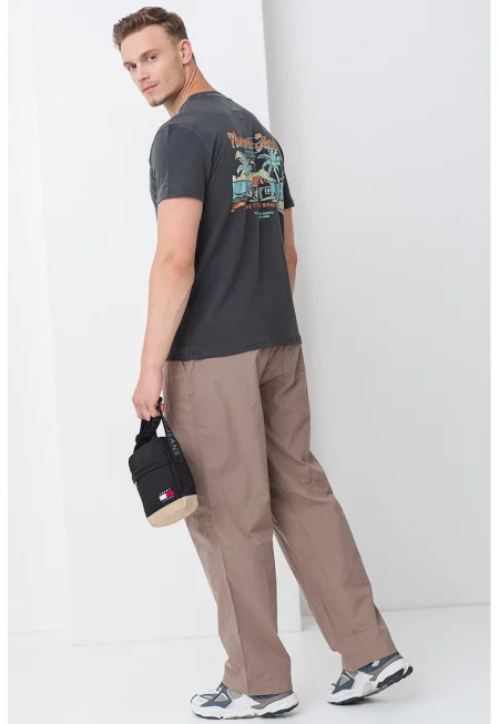 Тениска с графика