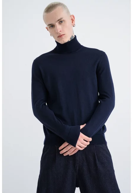 Вълен пуловер тип поло - Тъмносин