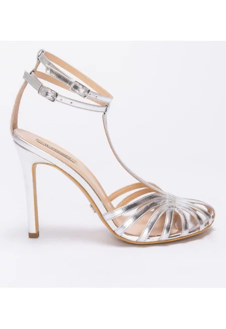 Audria Leather Sandals With Cut-outs Design