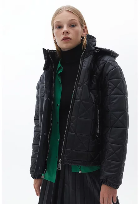 Капитонирано яке с цип - Черен