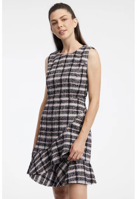 Карирана рокля без ръкави