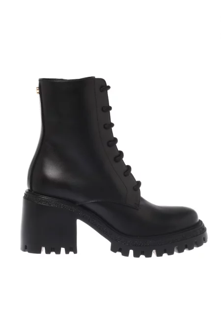 Кожени боти с масивен ток