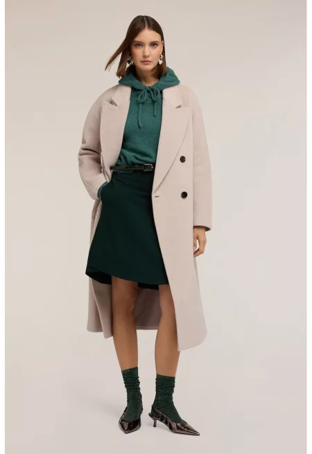 Палто с вълна с колан