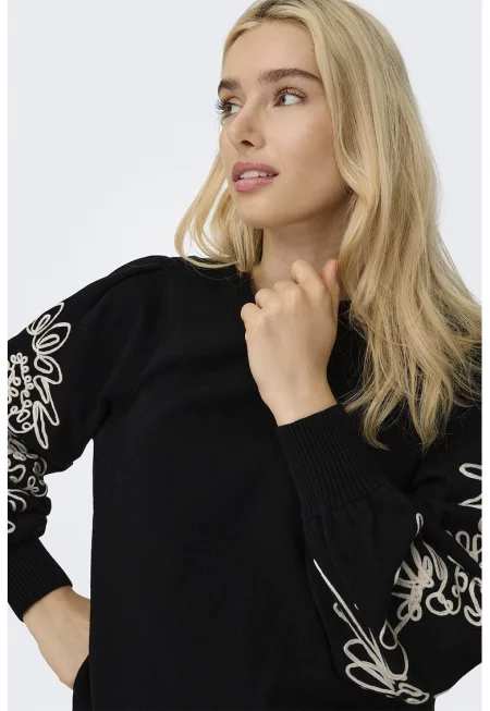 Пуловер с ръкави Bishop и бродерии