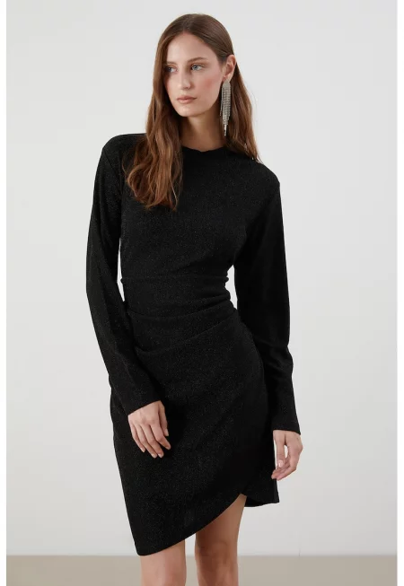 Рокля със застъпен дизайн - Черен