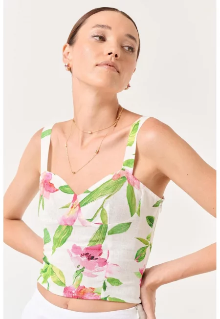 Скъсен топ с лен