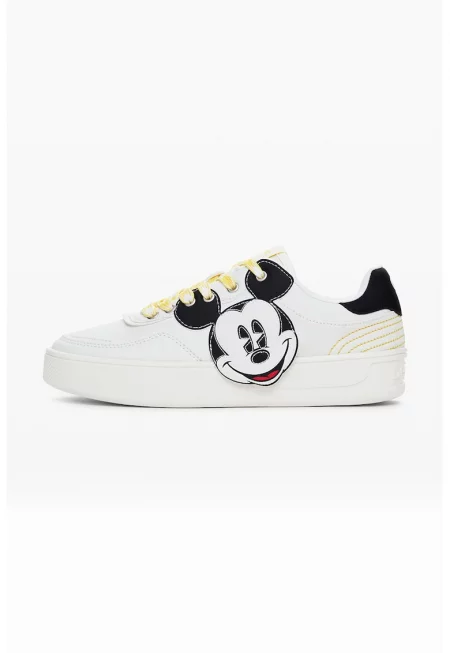 Спортни обувки от еко кожа с шарка на Cartoons - Черен/Мръснобял