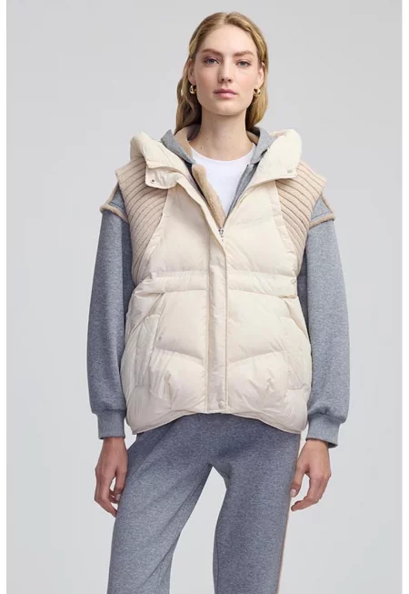 Елек с качулка и джобове - Светлокафяв/Крем