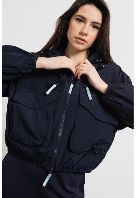 Късо яке с качулка