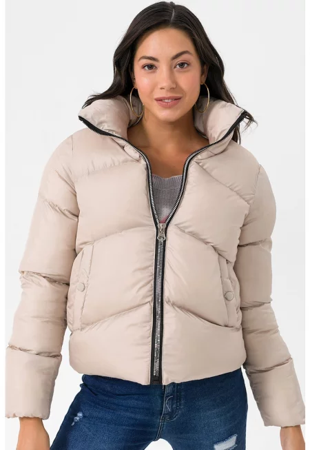 Подплатено капитонирано зимно яке