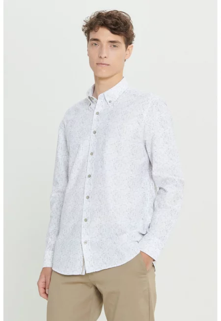 Риза със стандартна кройка