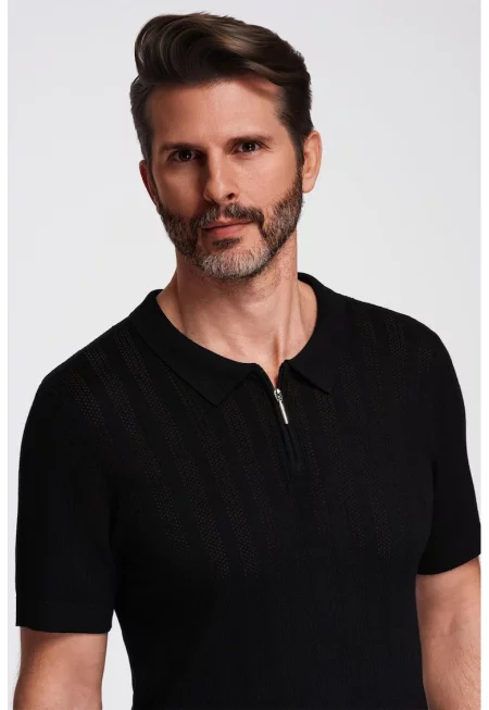 Тениска с къс цип