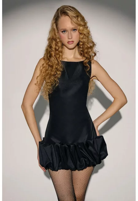 Мини рокля -  вталена с отворен гръб и волани - черна - полиестерна тафта