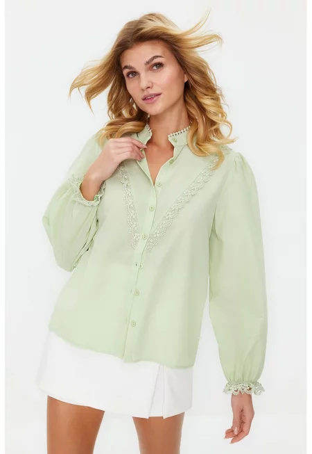 Памучна риза с дантела