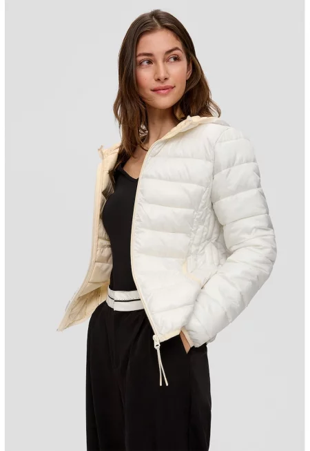 Подплатено зимно яке с качулка