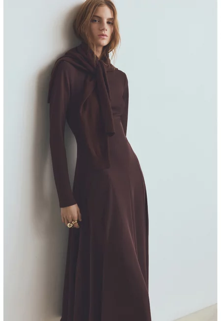 Разкроена рокля с дълги ръкави - Тъмнокафяв